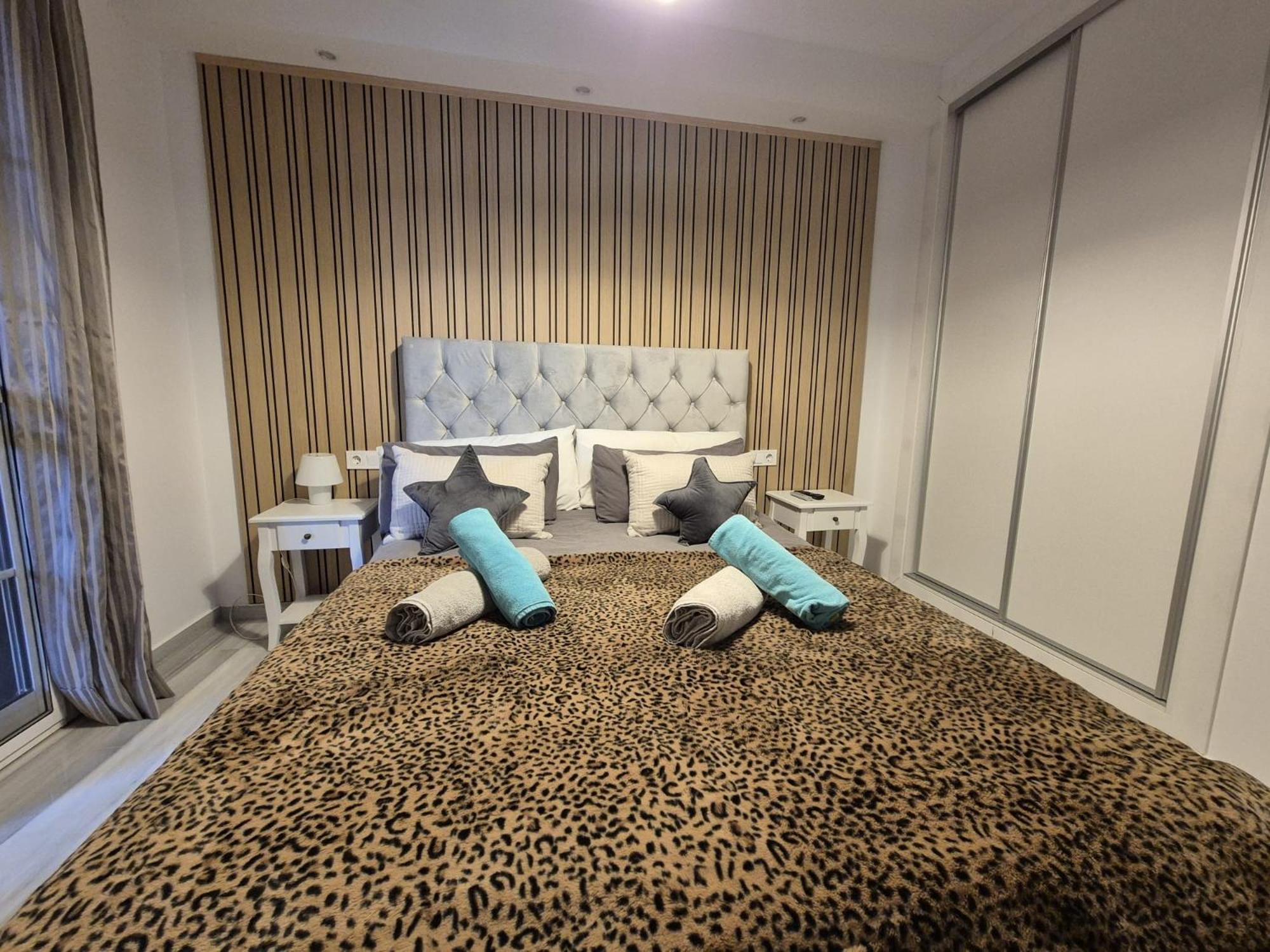 Luxurious Three Bedroom Duplex Apt Close To Beach Fuengirola Extérieur photo