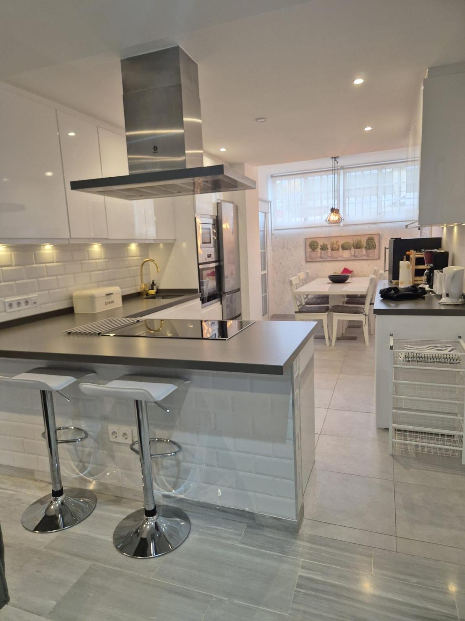 Luxurious Three Bedroom Duplex Apt Close To Beach Fuengirola Extérieur photo